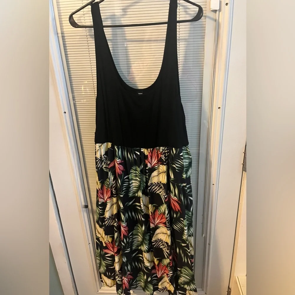 Women’s 3x maxi floral and black‎ maxi dress SHEIN curve - Picture 5 of 8
